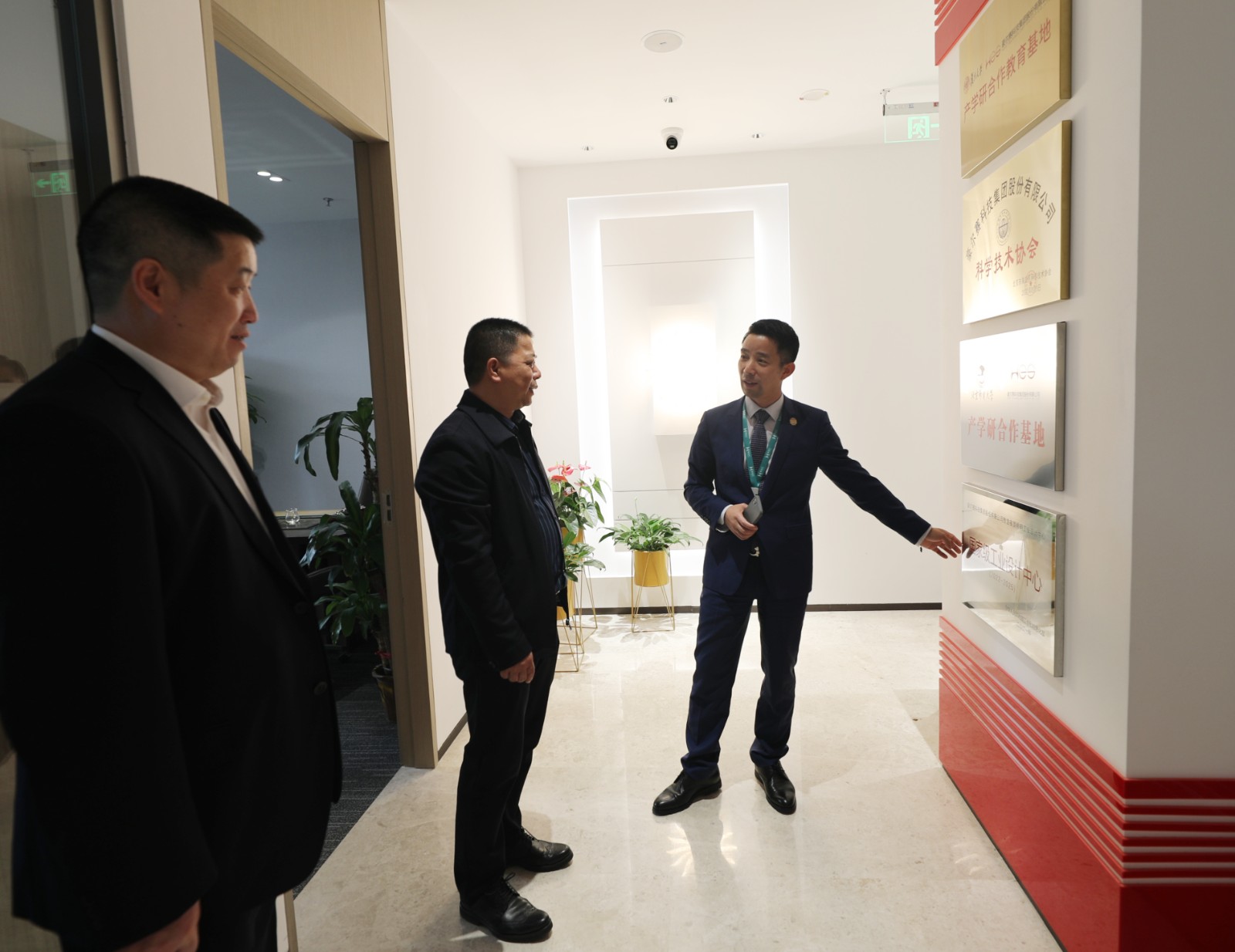 2O4A7255 建 二建.jpg